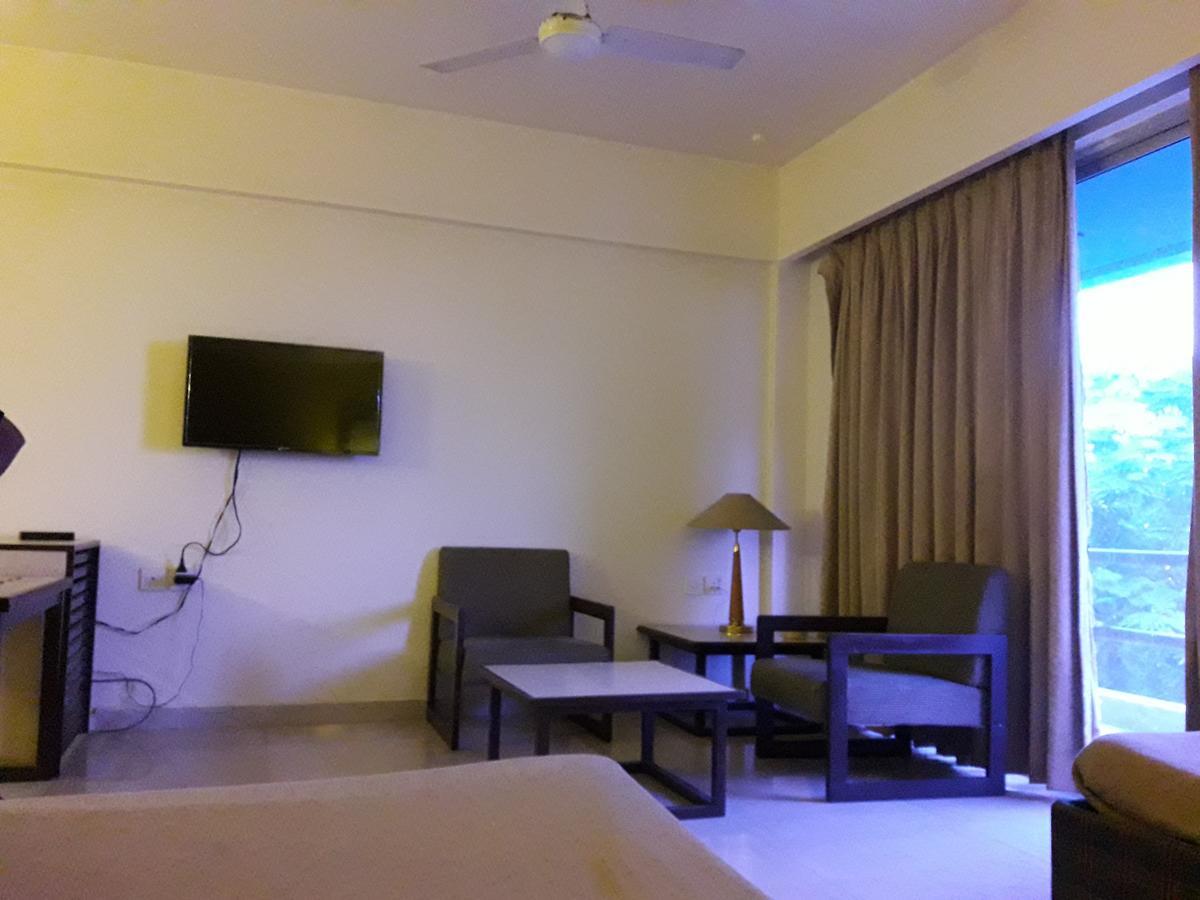 Hotel Bluehill Bhavnagar Luaran gambar